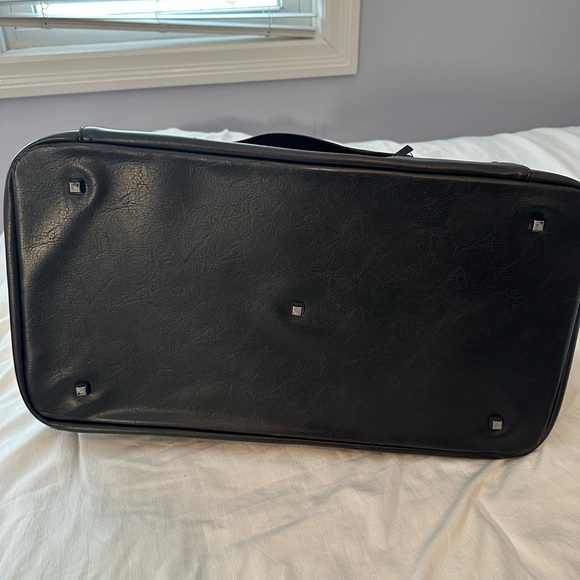 Beis Weekender with detachable strap. - Picture 3 of 6